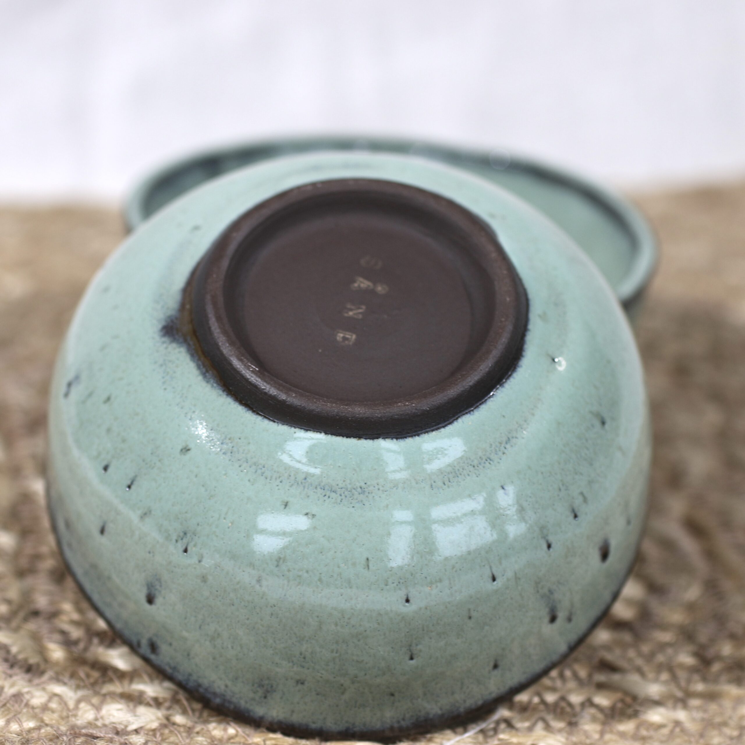 The Little Organic Bowl In Coffee Clay - Image 3